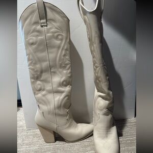 Steve Madden Lasso Bone Leather Boots